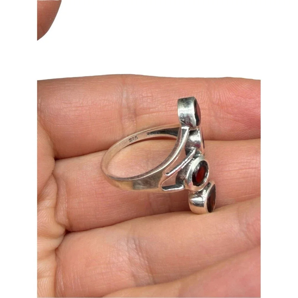 Unbranded genuine garnet